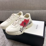 Gucci Pops This collection has a lot of flora and fauna elements Original material