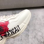 Gucci Pops This collection has a lot of flora and fauna elements Original material