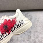 Gucci Pops This collection has a lot of flora and fauna elements Original material