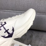 Gucci Pops This collection has a lot of flora and fauna elements Original material