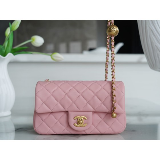 𝗖𝗛𝗔𝗘𝗡𝗟✦ metal ball 𝑴𝒊𝒏𝒊 genuine leather pink