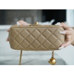 𝗖𝗛𝗔𝗘𝗡𝗟✦ Metal Ball Square Fatty Genuine Leather Milk Coffee Apricot