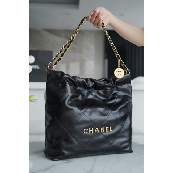 𝗖𝗛𝗔𝗘𝗡𝗟✦𝟐𝟐𝗣Spring/Summer New 𝟐𝟐Handbag Small Black Gold Buckle➿