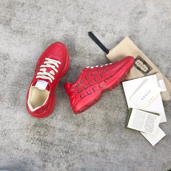 Gucci Pops This collection has a lot of flora and fauna elements Original material Red