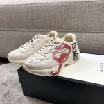 Gucci Pops This collection has a lot of flora and fauna elements Original material