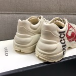 Gucci Pops This collection has a lot of flora and fauna elements Original material