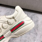 Gucci Pops This collection has a lot of flora and fauna elements Original material