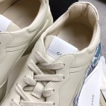 Gucci Pops This collection has a lot of flora and fauna elements Original material