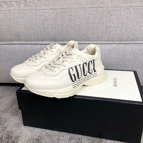 Gucci Pops This collection has a lot of flora and fauna elements Original material