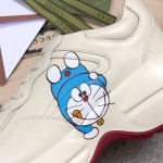 Gucci Pops This collection has a lot of flora and fauna elements Original material