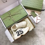 Gucci Pops This collection has a lot of flora and fauna elements Original material