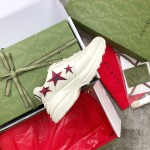 Gucci Pops This collection has a lot of flora and fauna elements Original material