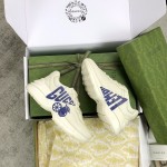 Gucci Pops This collection has a lot of flora and fauna elements Original material