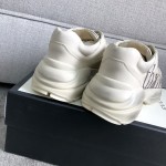 Gucci Pops This collection has a lot of flora and fauna elements Original material