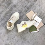 Gucci Pops This collection has a lot of flora and fauna elements Original material