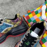 Gucci Pops This collection has a lot of flora and fauna elements Original material