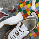 Gucci Pops This collection has a lot of flora and fauna elements Original material