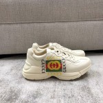 Gucci Pops This collection has a lot of flora and fauna elements Original material