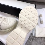 Gucci Pops This collection has a lot of flora and fauna elements Original material