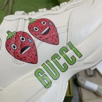 Gucci Pops This collection has a lot of flora and fauna elements Original material