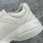 Gucci Pops This collection has a lot of flora and fauna elements Original material