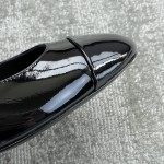 CHANEL book bag buckle single shoes Mary Jane single shoes bright wrinkled patent leather gold heel