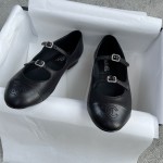 CHANEL Xiao Xiang's new double strap ballet shoes above the buckle on the small diamonds of the delicate shine