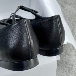 CHANEL Xiao Xiang's new double strap ballet shoes above the buckle on the small diamonds of the delicate shine