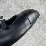 CHANEL Xiao Xiang's new double strap ballet shoes above the buckle on the small diamonds of the delicate shine