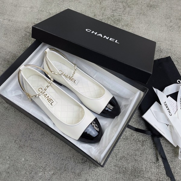 CHANEL 22 years of the latest models of a unique temperament of a ballet shoe zinc alloy half-ring iron ring design