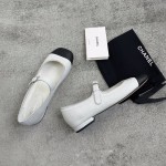 CHANEL Mary Jane shoes caviar sheepskin is that very soft fleshy texture