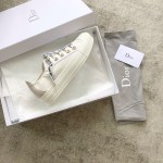 DIOR alphabet shoes white Water-dyed sheepskin lining Private moulded outsole Private moulded brass buckle