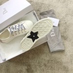 DIOR alphabet shoes white Water-dyed sheepskin lining Private moulded outsole Private moulded brass buckle