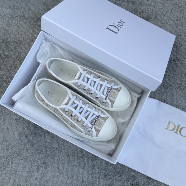 DIOR embroidered boardshorts gold Full electric embroidery Water-dyed sheepskin lining Private moulded outsole