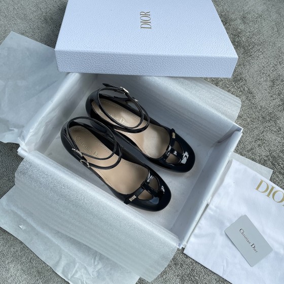 DIOR Sweet and elegant Mary Jane heels Cow patent leather Sheepskin Genuine leather outsole Black