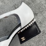 CHANEL A super beautiful hollow Mary Jane, classic color blocking design, the version is dry and clean