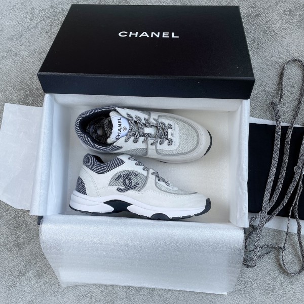 CHANEL A super beautiful hollow Mary Jane, classic color blocking design, the version is dry and clean