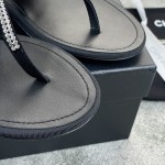 CHANEL pentagram slippers small fragrant exquisite a sandwich foot slippers strap hot diamond design