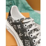 Louis Vuitton x Yayoi Kusama cooperation model classic white shoes 𝐓𝐢𝐦𝐞 𝐨𝐮𝐭 wave point sneakers