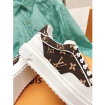 Louis Vuitton's new letter rhinestone white shoes series is new🆕