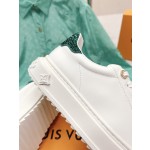 Louis Vuitton's new letter rhinestone white shoes series is new🆕