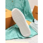 Louis Vuitton's new letter rhinestone white shoes series is new🆕