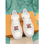 Louis Vuitton's new letter rhinestone white shoes series is new🆕