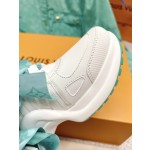 Louis Vuitton 2023 new color series old shoes