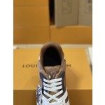 Louis Vuitton couple models DIY buckle sneakers sneakers