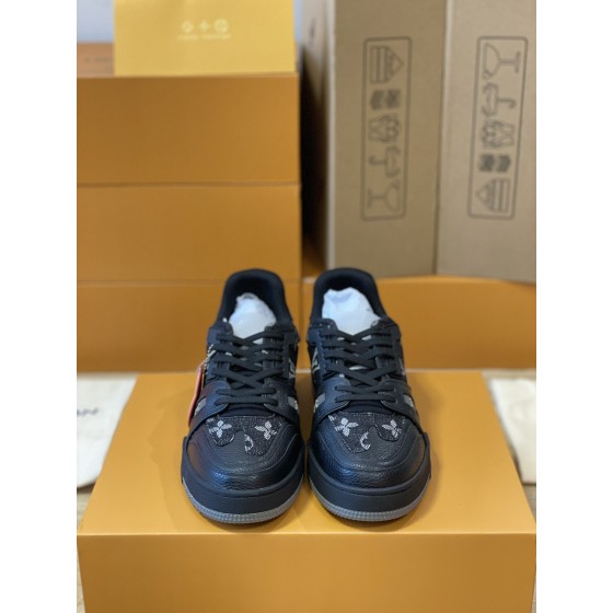 Louis Vuitton Trainer sneakers style 1A9IPL