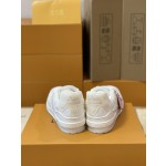Louis Vuitton Trainer sneakers couple style 1A9IF5