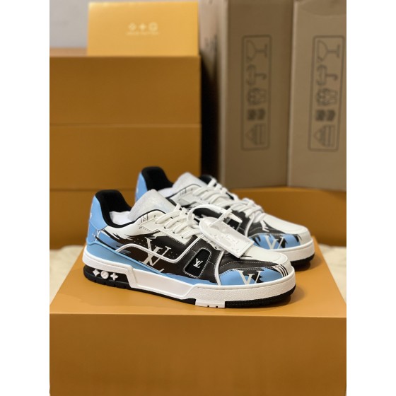 Louis Vuitton Trainer sneakers for couples, style number 1AA373