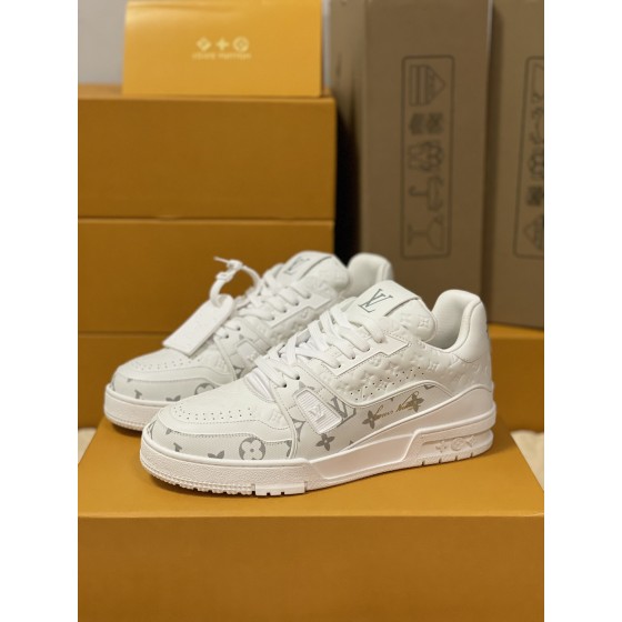 Louis Vuitton Trainer Sneakers Couple Model LD 0727