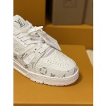Louis Vuitton Trainer Sneakers Couple Model LD 0727